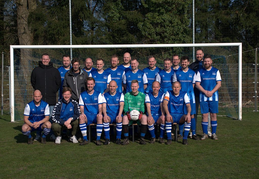3e elftal teamfoto